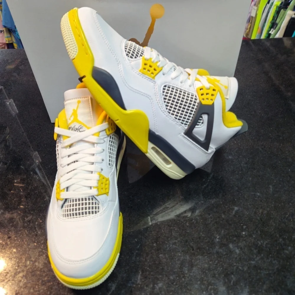 Sz Various  Wmns Air Jordan 4 Retro Vivid Sulfur W  In-hand Ships Today